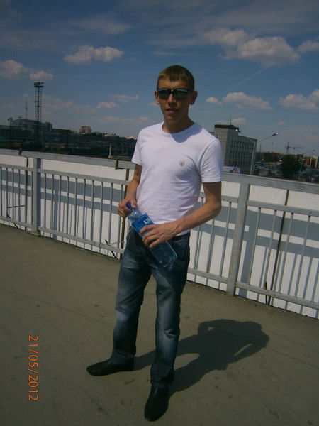 Женя Лошаков