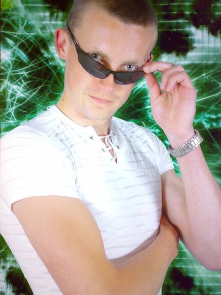 Александр Староверов