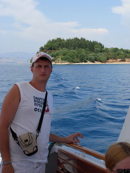 Денис Андреев