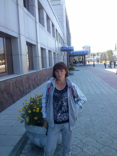 Лена Иванова