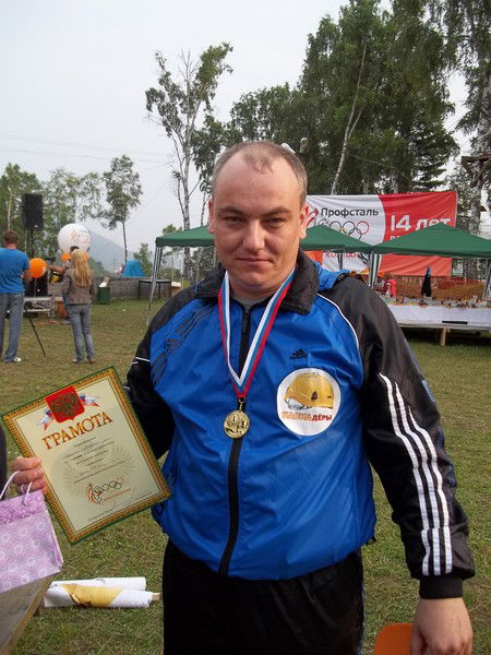 Михаил Карелин