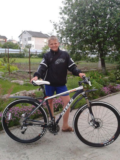 Дёня Крупенчик