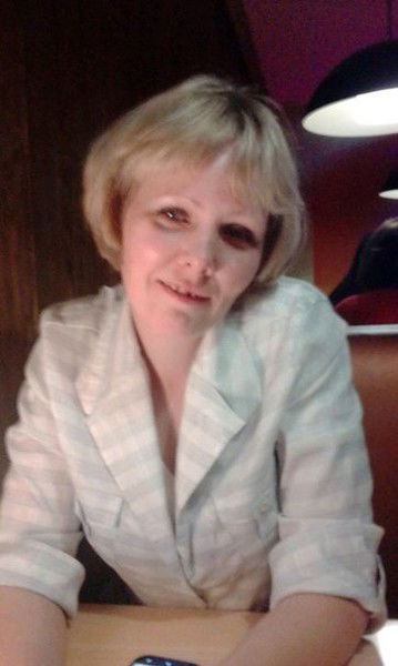 Лена Школникова