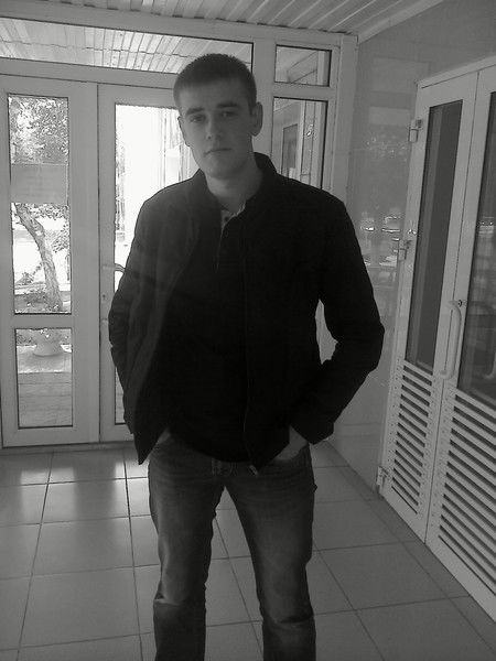 Валера ************