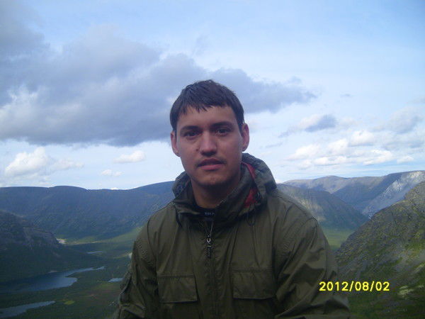 Владимир Горькавый