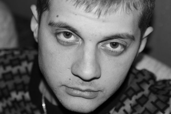 Роман Рустам