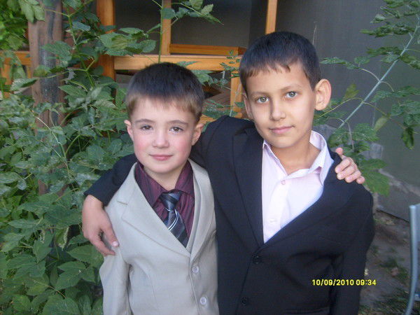 .....валера .....