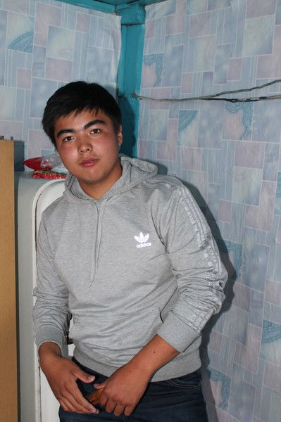 * Janik * **_B_Boy_**