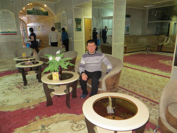 Анвар Тураев