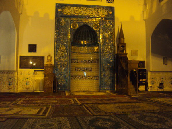 Зухур Зоиров