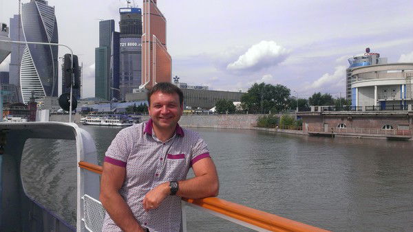 Александр Зарубин