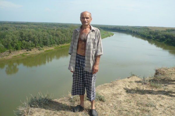 Дмитрий Сазанов