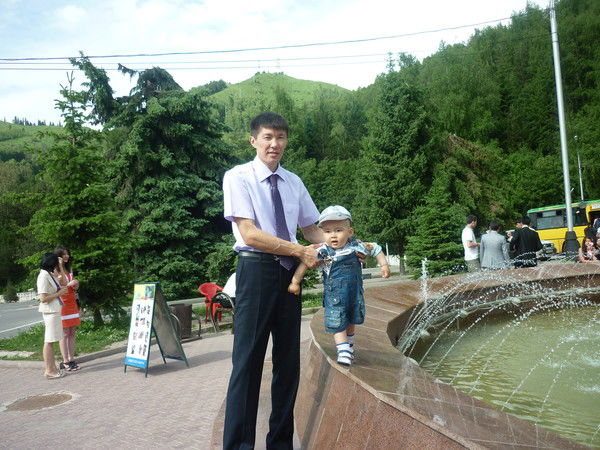 Канат Бозекенов