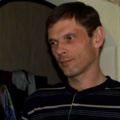 Олег Новиков