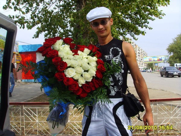 Евгений Носик