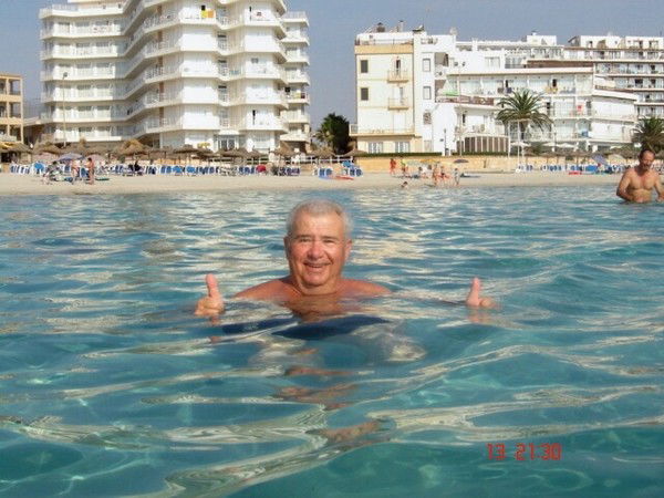 Неизвестно Неизвестно