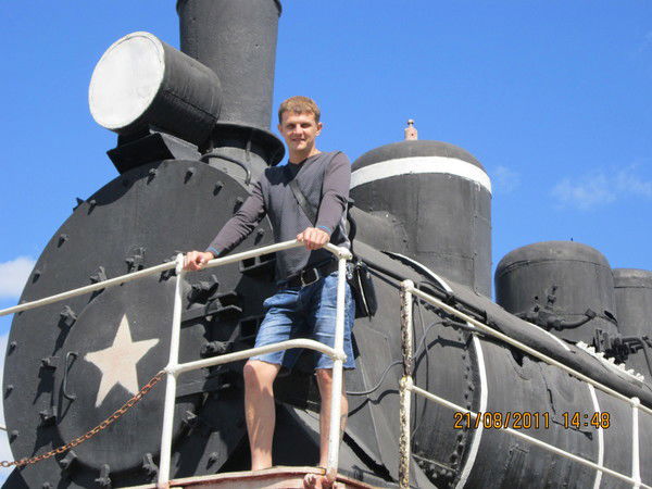 Антон Громов