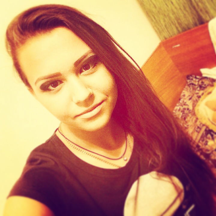 Викуля Хворова