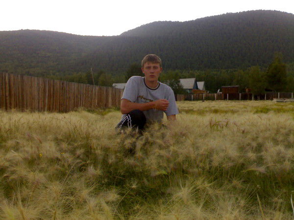 Николаенко Валера