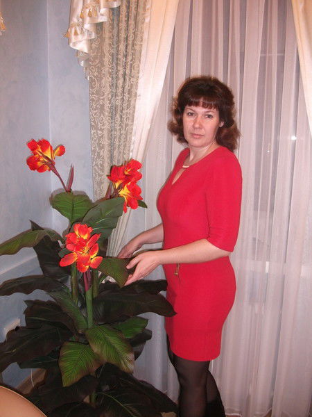 Лена Баженова