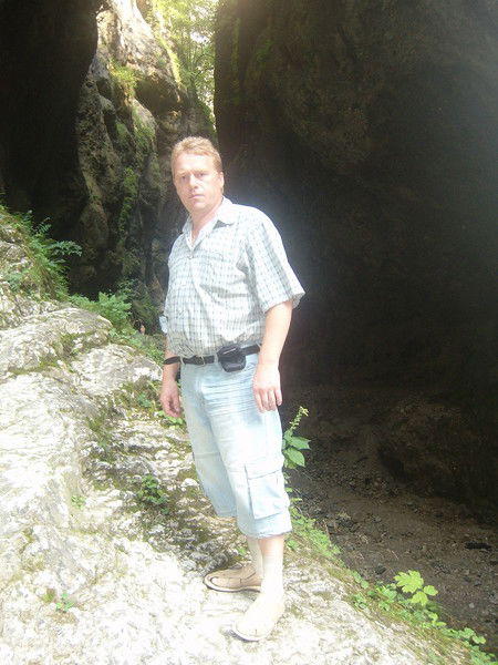 Николай Попов