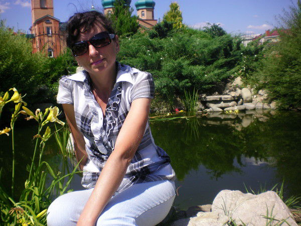 Наташа Попова