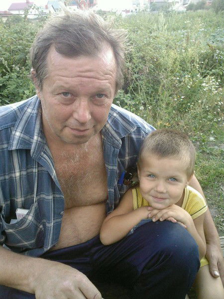 Анатолий Яхнев