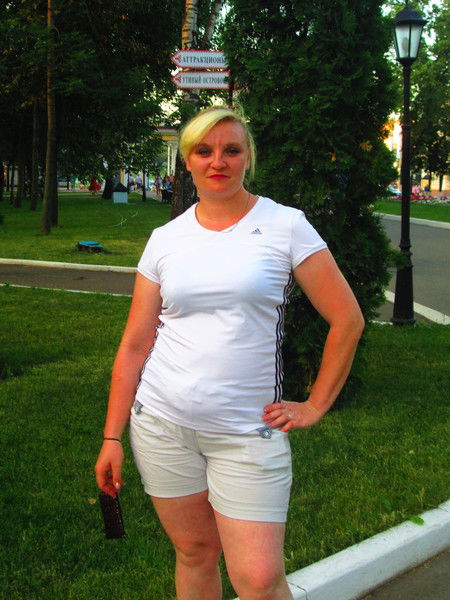 Наташа Стенина