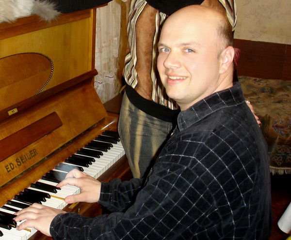 Валентин Иванов