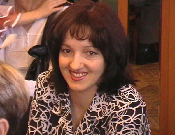 Лариса Адам