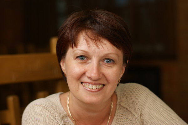 Алена Земля