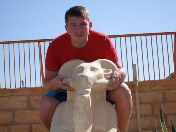 Анатолий Степанов