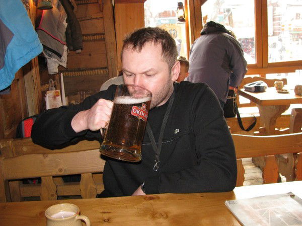 Карен Акопян