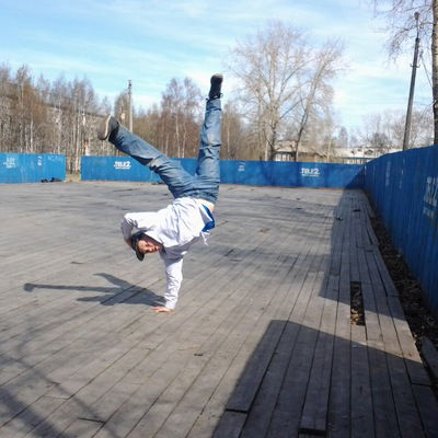 Александр Любимов