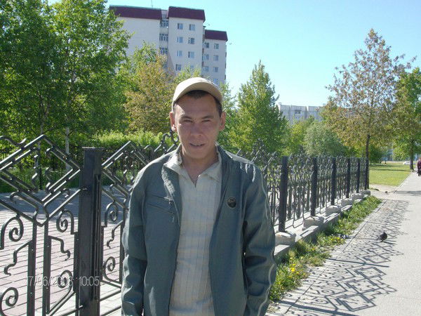 Павел Лозямов