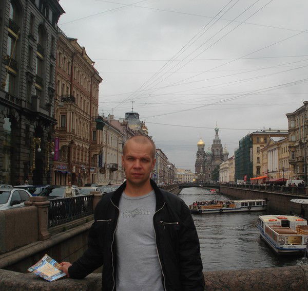 Рома Головин