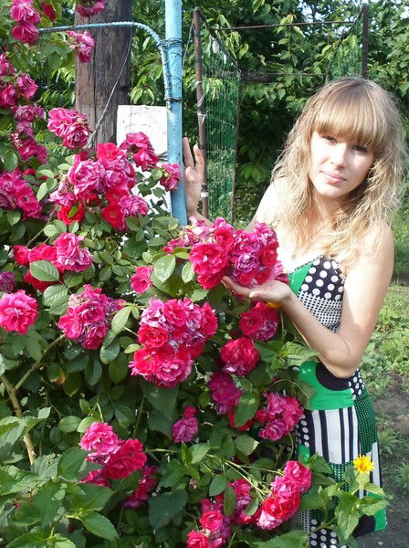 Юля Иванова