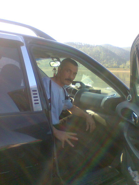 Эдуард Бескорованов