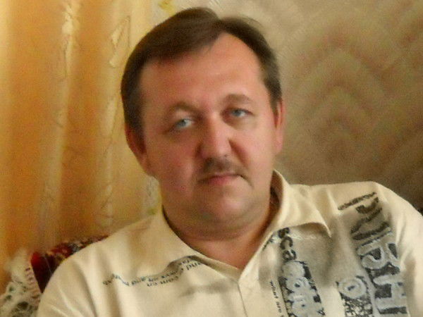 Владимир Толстов