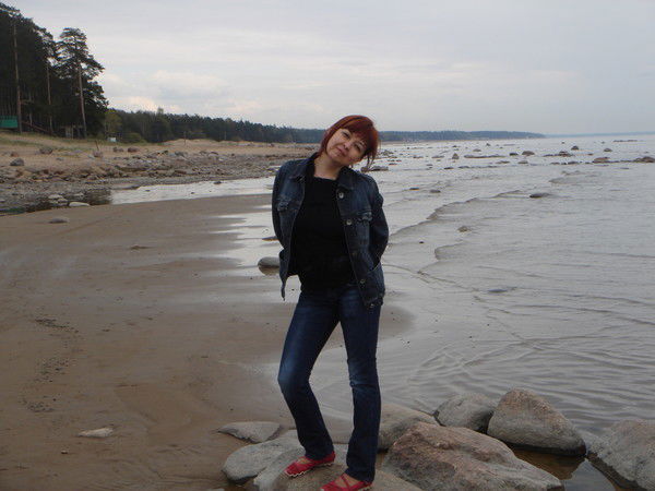 Елена Попова