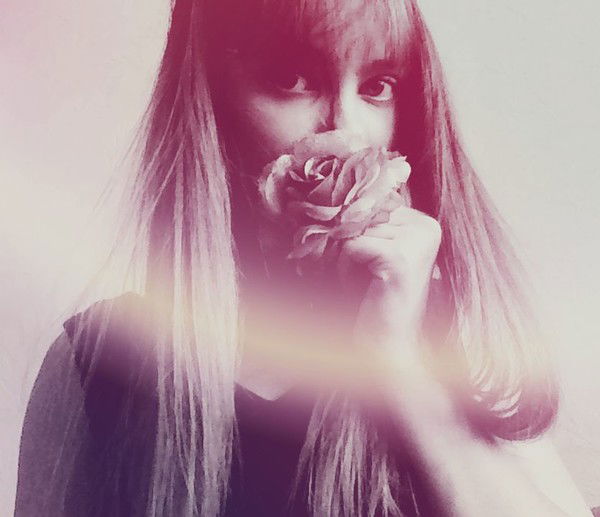 Лена Николаева