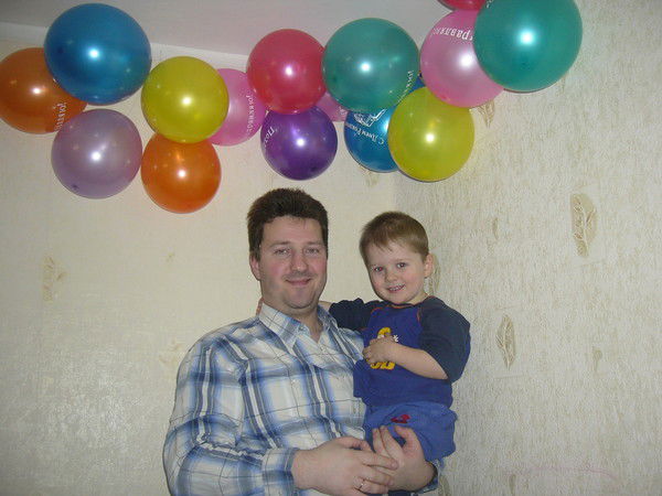 Артем Николаев