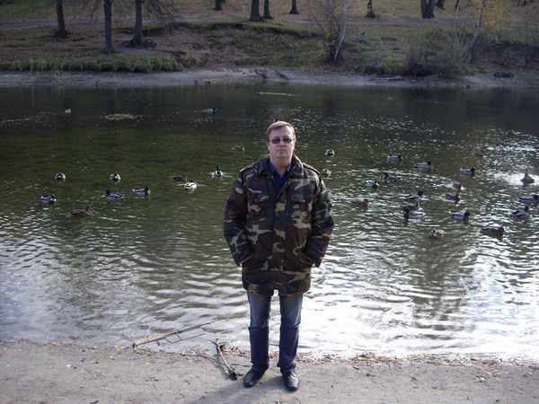 Павел Леонтьев