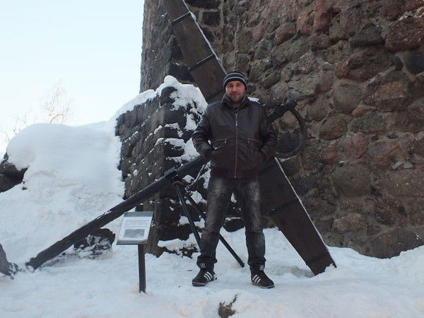 Неизвестно Неизвестно