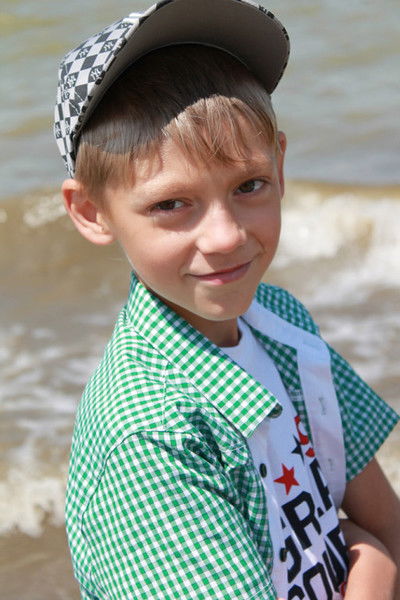 Владислав Стром