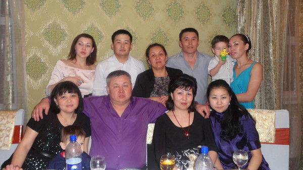 Жумабек Досов