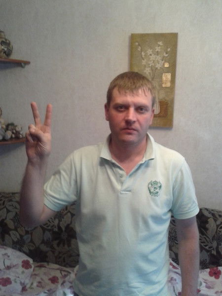 Максим Попов