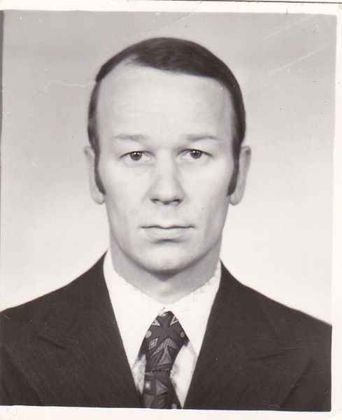 Анатолий Макне