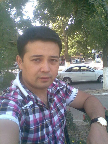 Акбар Садыкходжаев