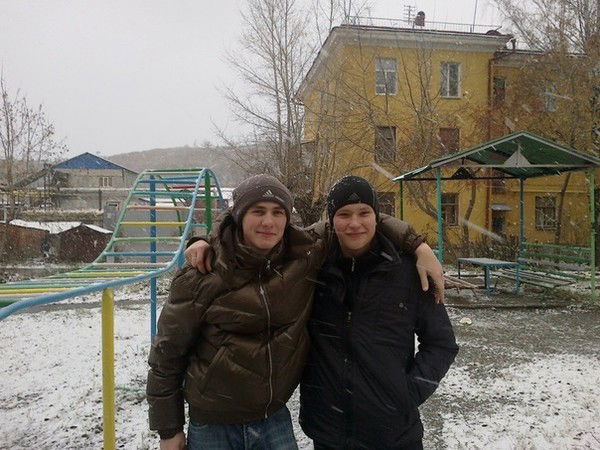 Антон Максимов